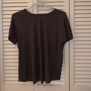 Lululemon tee